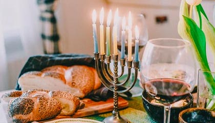 悦享控股(CHR.US)上半年总收入5.02亿人民币，净利润8780万人民币