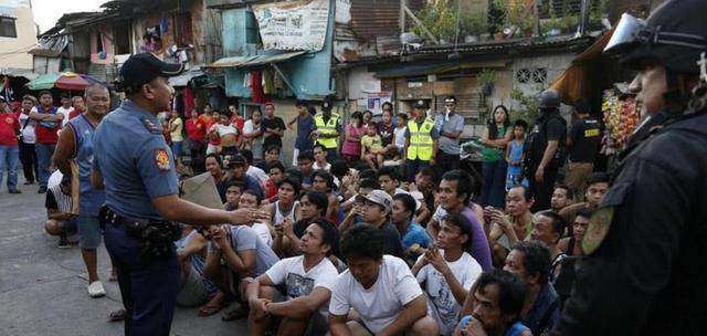 菲律宾的老炮儿总统,持枪巡街的杜特尔特,却是菲律宾最清流总统