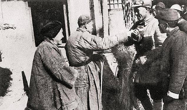 老农拿出70年前的欠条,跟政府索要1100万法币,结局咋样?