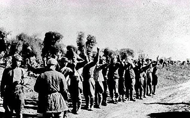 老农拿出70年前的欠条,跟政府索要1100万法币,结局咋样?