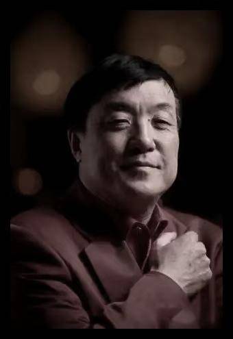 《家有儿女》编剧费明因病去世,享年70岁