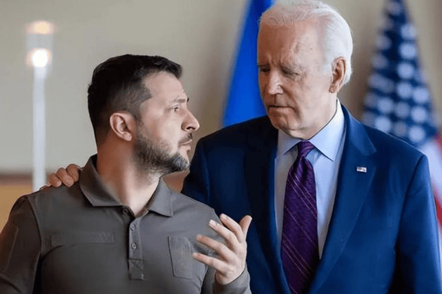 两只铁钳伸出,3天100次激战,乌军进退两难要被包一个大饺子!