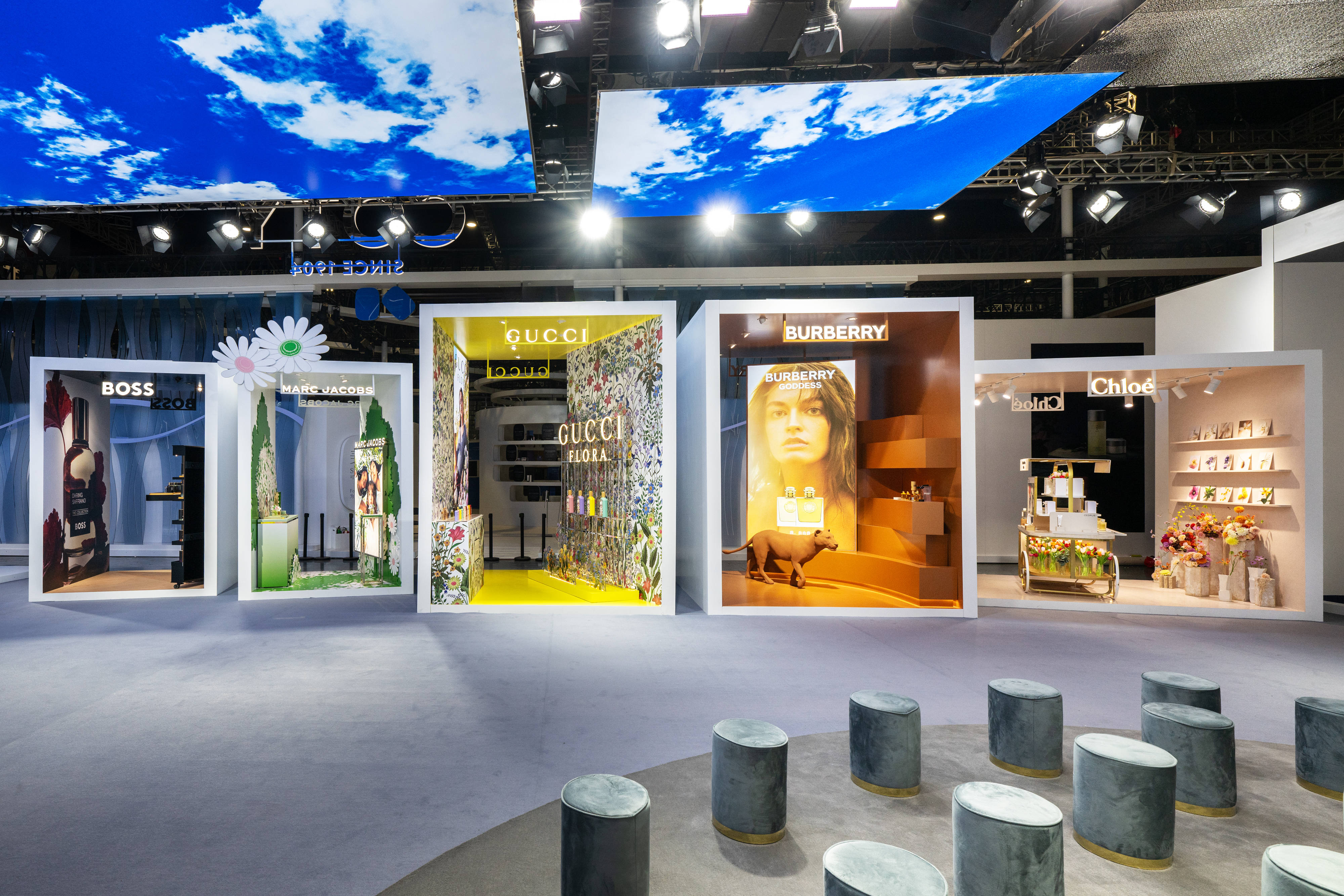 科蒂参展第七届进博会：打造香氛百年时光展，致敬120年传承与拓新