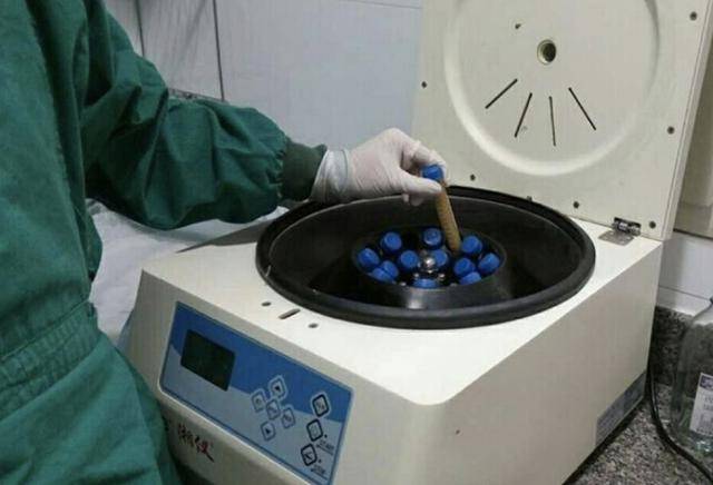 有偿捐粪，月入6000？粪便能制药，还能治肠病和抑郁症……