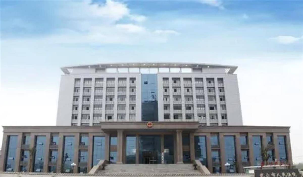 男子酒后横穿高速遭三车碾压身亡，第一辆车司机被判承担60%责任