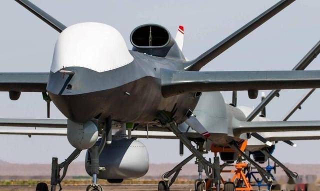 怪异一幕来了!沙特推出超大“购物车”,来珠海航展进货来了?