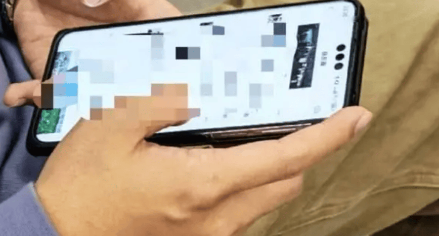 华为Mate70带壳现身,新麒麟鸿蒙压轴,溢价极高?