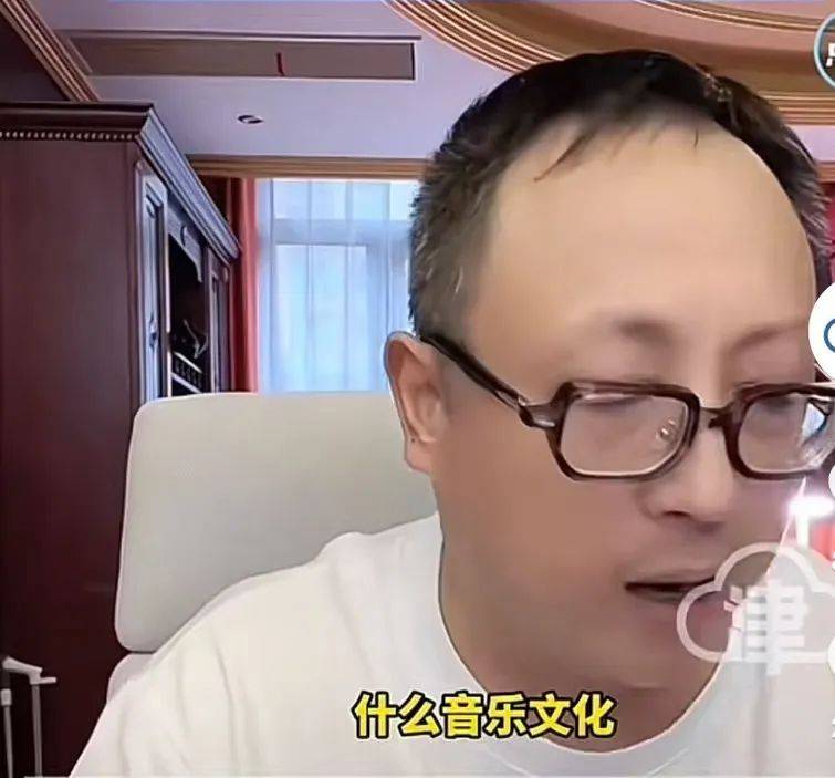 冲上热搜!刀郎遭音乐人陈伟抨击质疑,“音乐做的不咋地,那么恶俗的东西很恶心。”