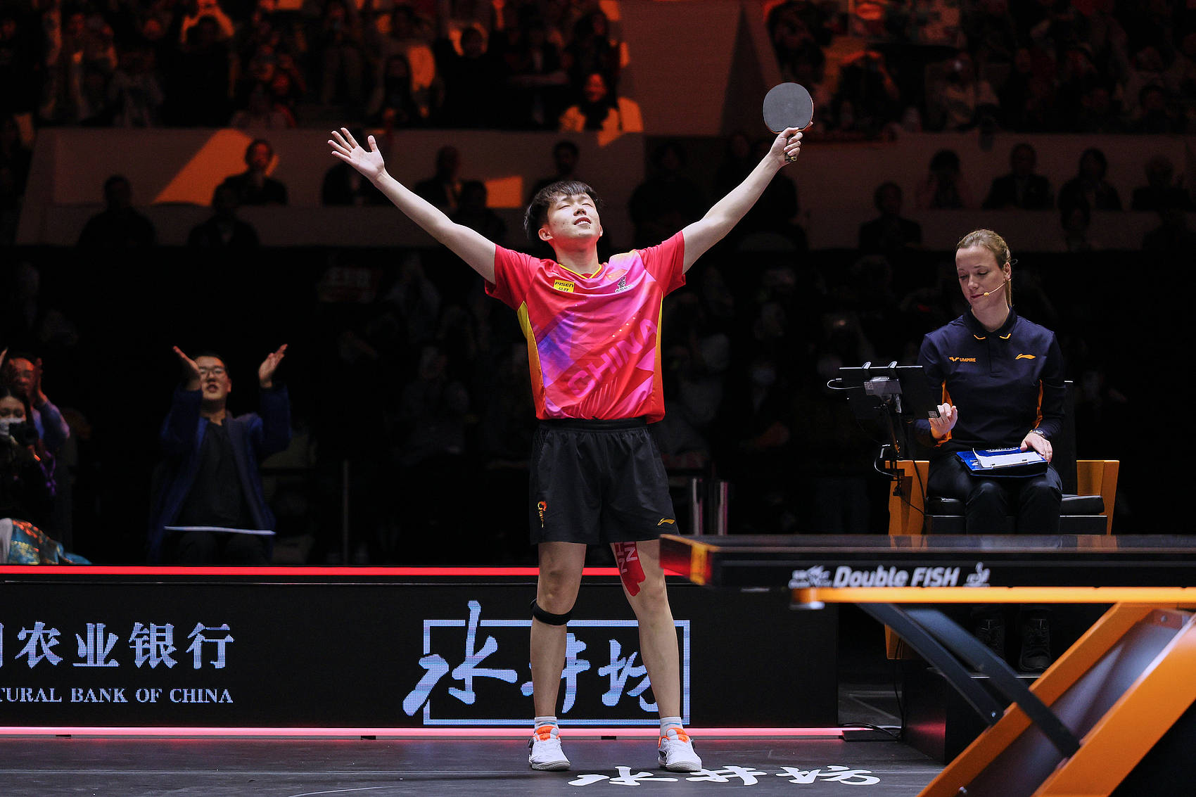 开局10-0!WTT总决赛:王楚钦4-0横扫张本智和 实现三连冠