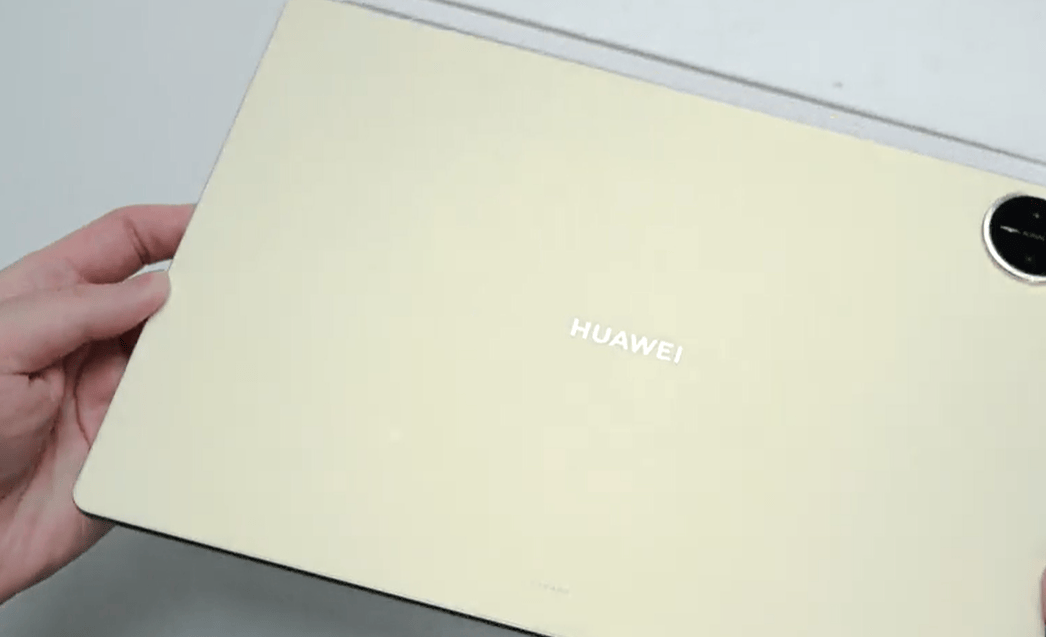 华为Mate70自研鸿蒙+麒麟9020？余承东说对的起那四个字