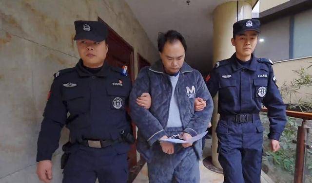 四川巴中落马卫生院院长:我能用CT看透他人病因,却照不透自己的贪念