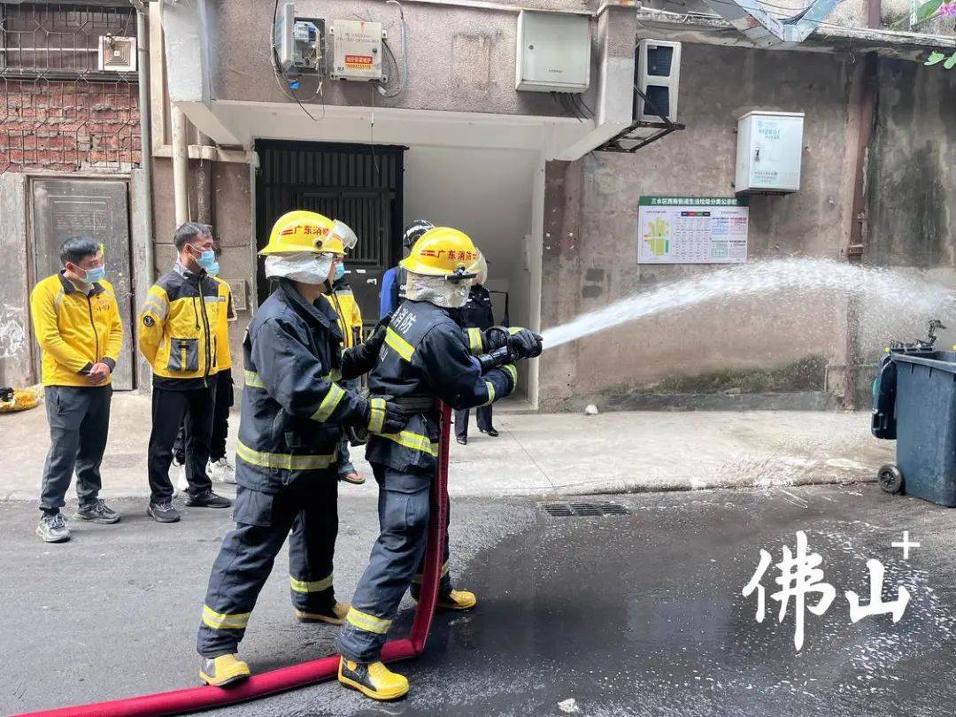 3分钟温度可达1000℃!电动自行车切勿“入户充电”