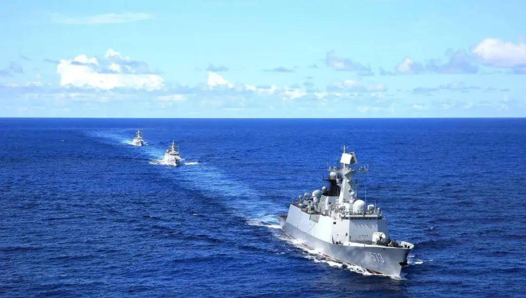 美军撤退2300公里,解放军实力崛起:太平洋力量天平正在剧变
