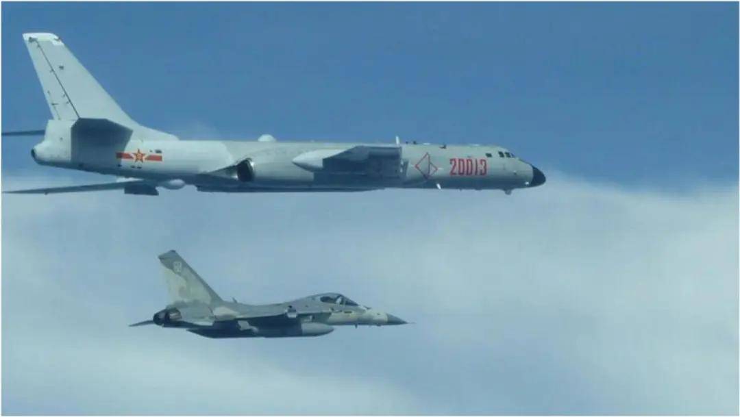 美军撤退2300公里,解放军实力崛起:太平洋力量天平正在剧变