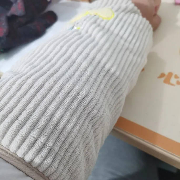 杭州姑娘偷偷带着它上班，感觉很难为情！网友急了：怕什么，我们都在用