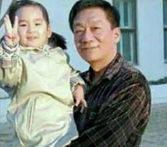 侯瓒:我是侯耀文的长女郭德纲的“妹妹”,与二伯和解后终获幸福