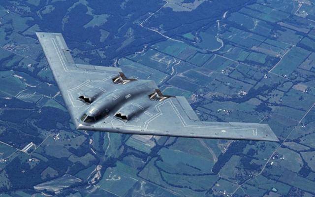 隐轰无处遁形!中国卫星精准锁定美军B2,全程追踪飞行轨迹