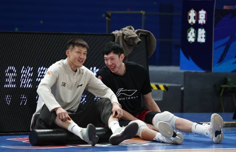 CBA第二阶段常规赛收官,徐杰、周鹏、郭艾伦挑战殊途