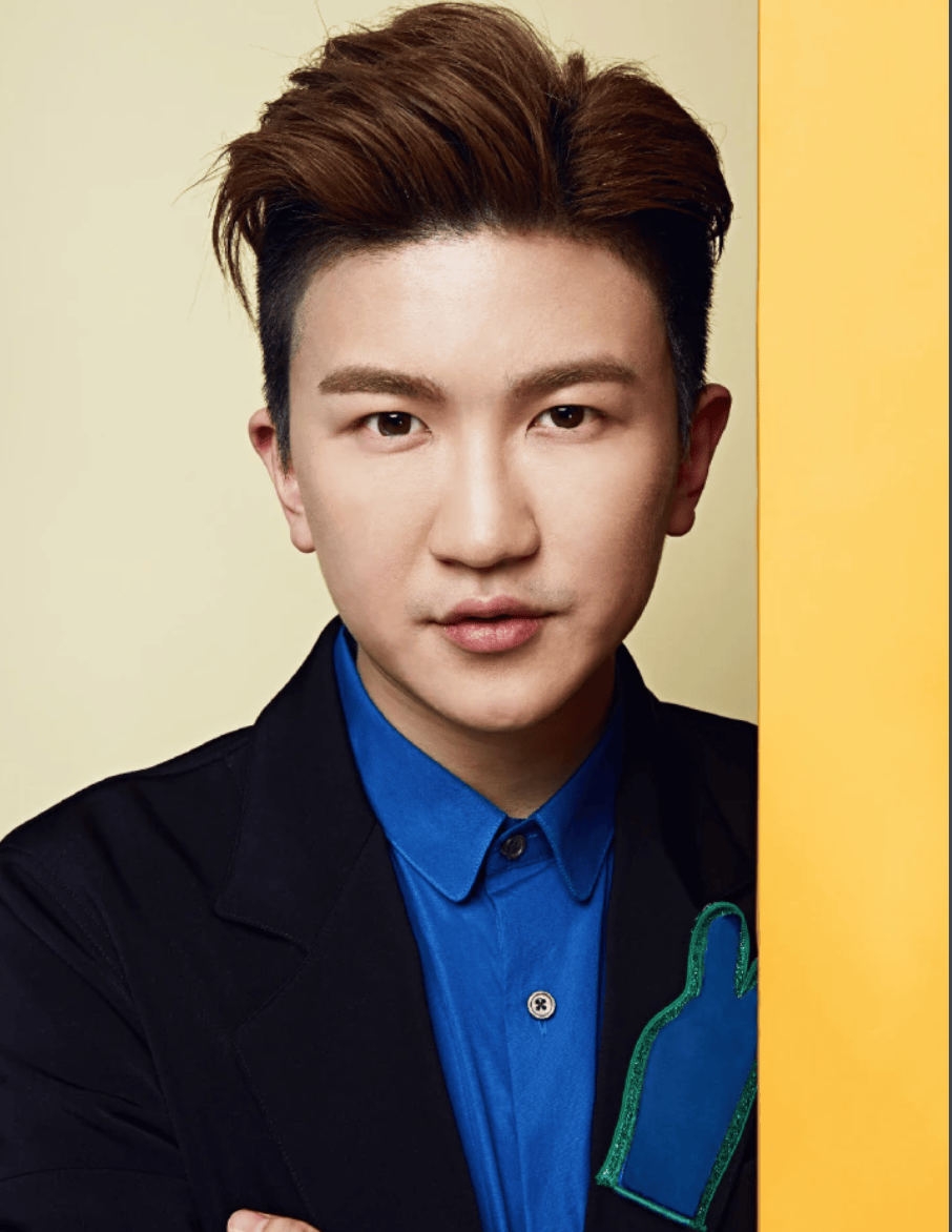 辱骂音频、恐吓视频曝光!女网友自曝在酒店被艺人张大大殴打