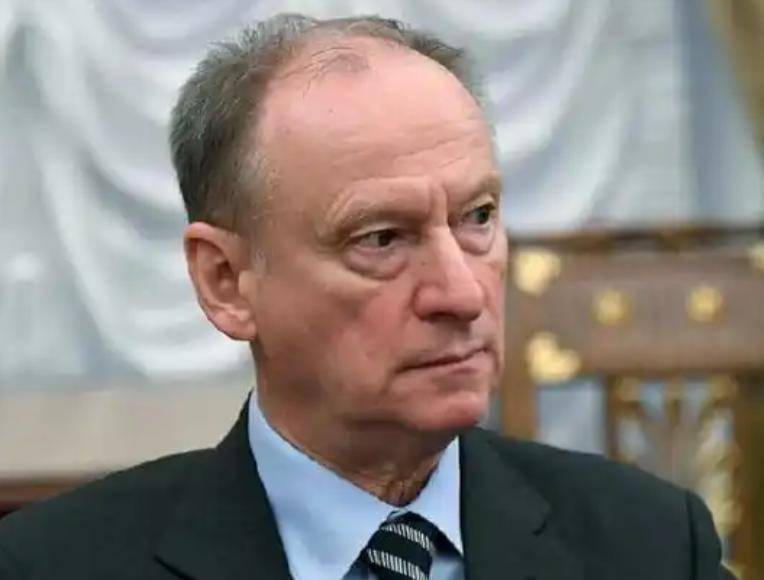 “杀手锏”突然调动，图160被部署黑龙江对岸，普京此举意欲何为