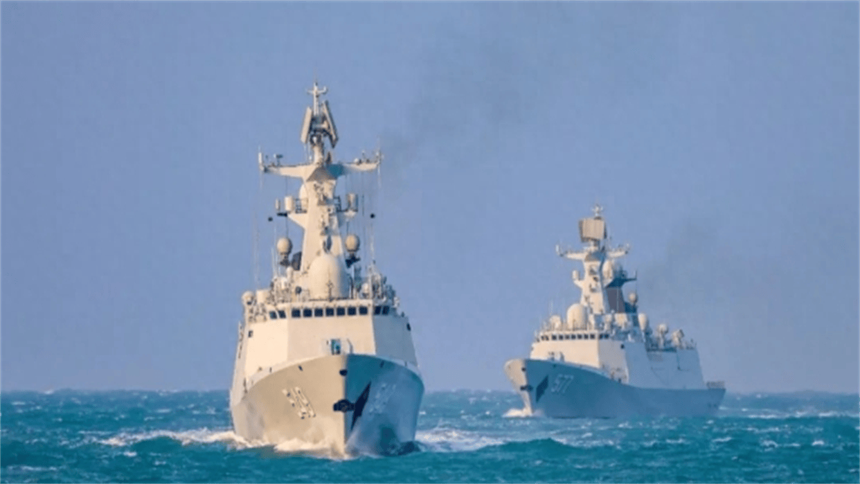 英军舰提前预告,即将穿航台海,解放军早已磨好快刀,来就反制