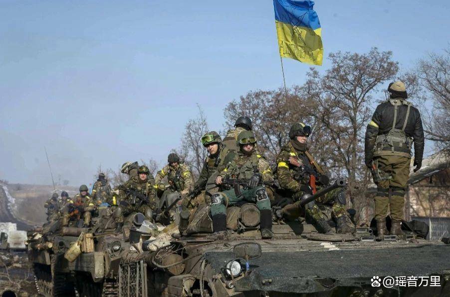 俄大规模导弹袭击基辅！泽连斯基提交换领土，特朗普趁机讨要稀土