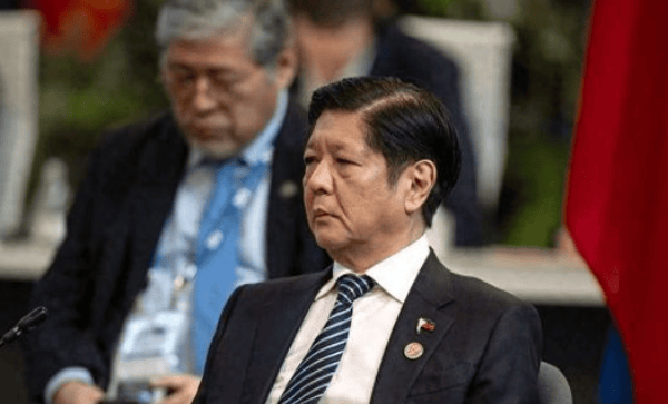 中方没料到,马科斯下台已成定局?莎拉死里逃生,17万菲军恐将站队