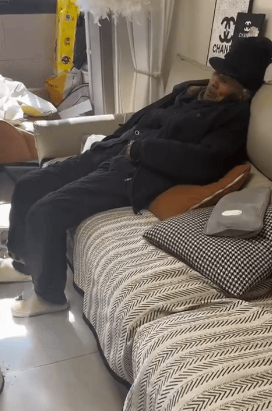 安徽老人被接到城里坐立难安，回村瞬间精神抖擞，网友：回村前83岁，回村后63岁