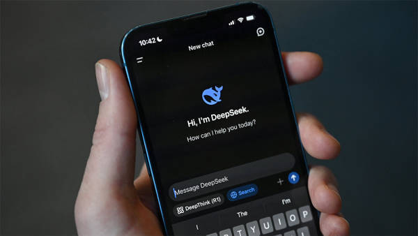 业内专家警告：DeepSeek显示出西方对中国的认知“极其有限”