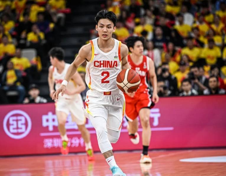 42分大胜!亚预赛中国男篮复仇日本 赵睿16+8+5