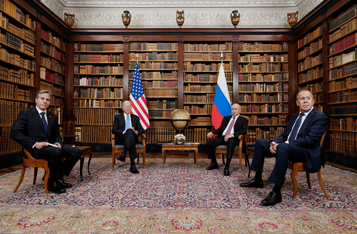 万万没想到!俄乌打了三年多,竟是俄先“加入”北约?普京高兴坏了