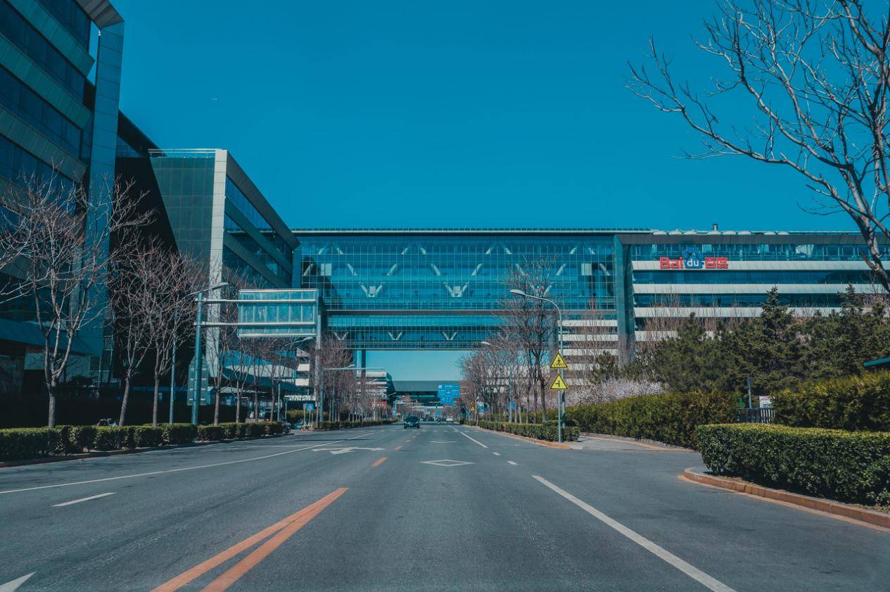 百度副总裁女儿开盒网暴孕妇，深夜道歉，女儿微博账号自行申请关闭