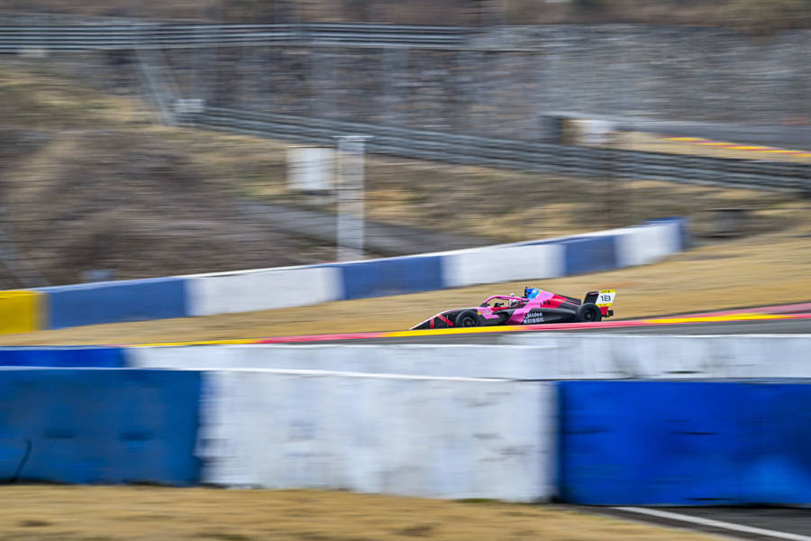 与世界上“开车最快”的女生们同场竞技!师炜即将亮相F1学院揭幕战