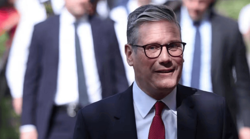 英部长访华结束，临走前提出2个“破格”要求，中方回应耐人寻味