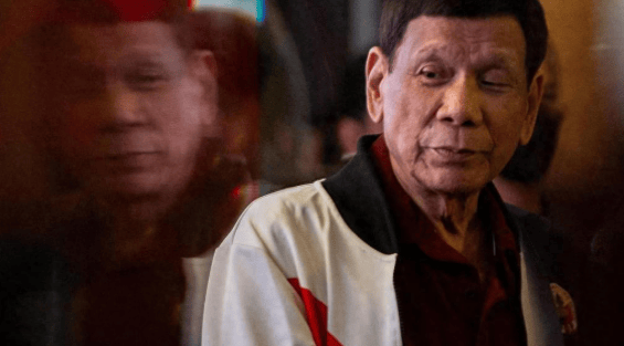 马科斯玩砸了!杜特尔特大张旗鼓回国,一番表态响彻全球,大局已定