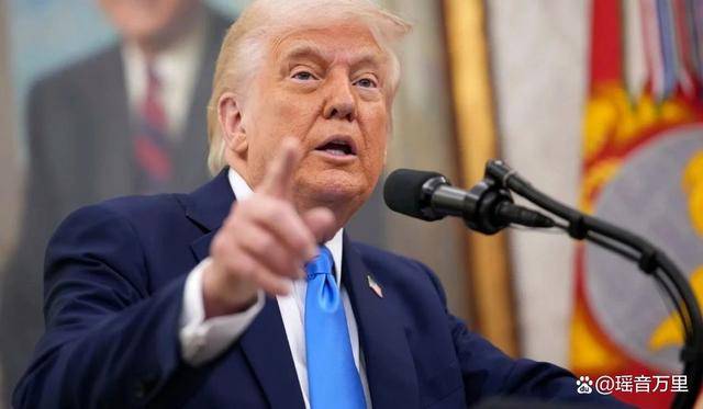 胡塞24小时3袭美航母！不料后门已被美军踢开，伊朗借力打力