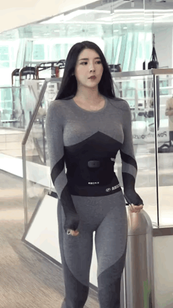 “中国臀神”95后健身圈“卡戴珊”刘太阳!火辣身材具有欧美范