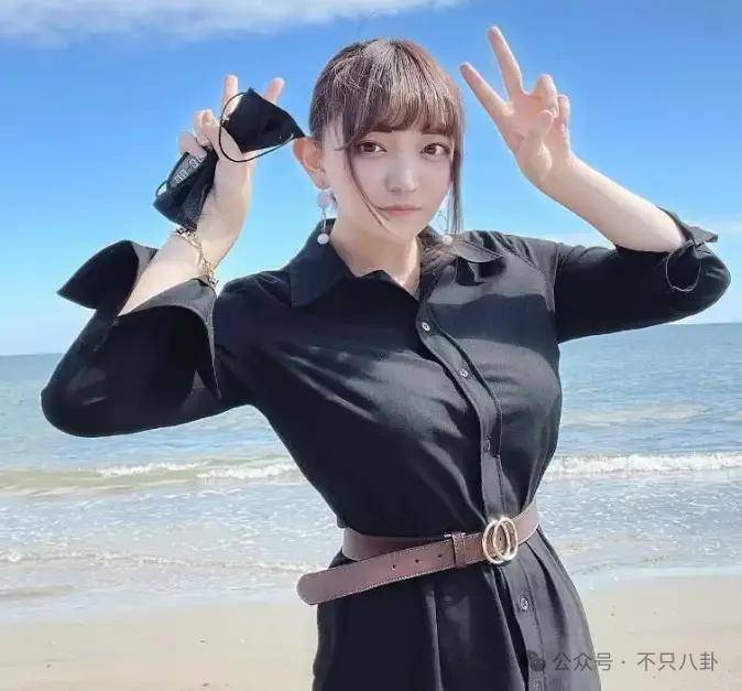 前一天还高高兴兴给粉丝表演，第二天就突发疾病去世了？！