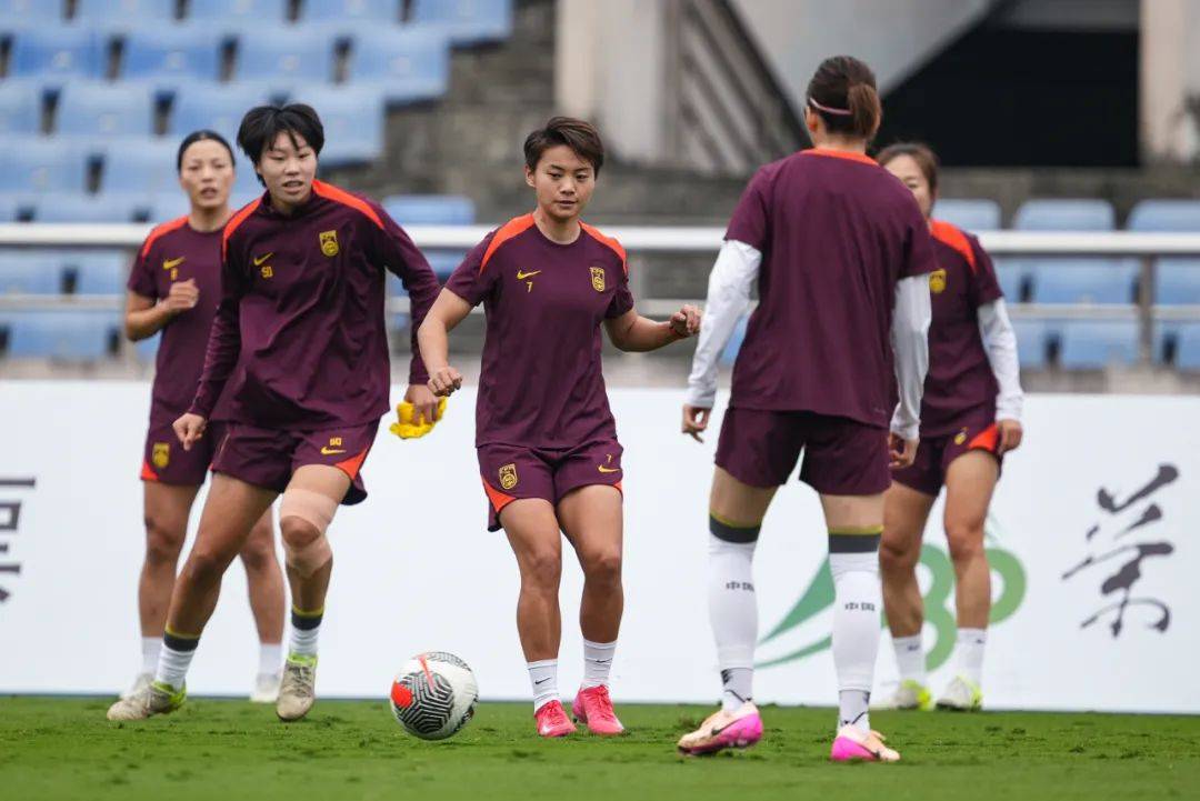 国家队看王霜?还要再等等