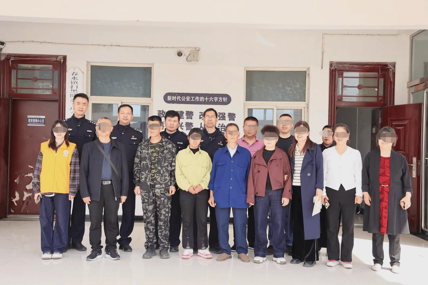 女孩跟男友外出打工失踪，15年后被找到已育两子 父亲：她当年流浪到河南，不知回家的路