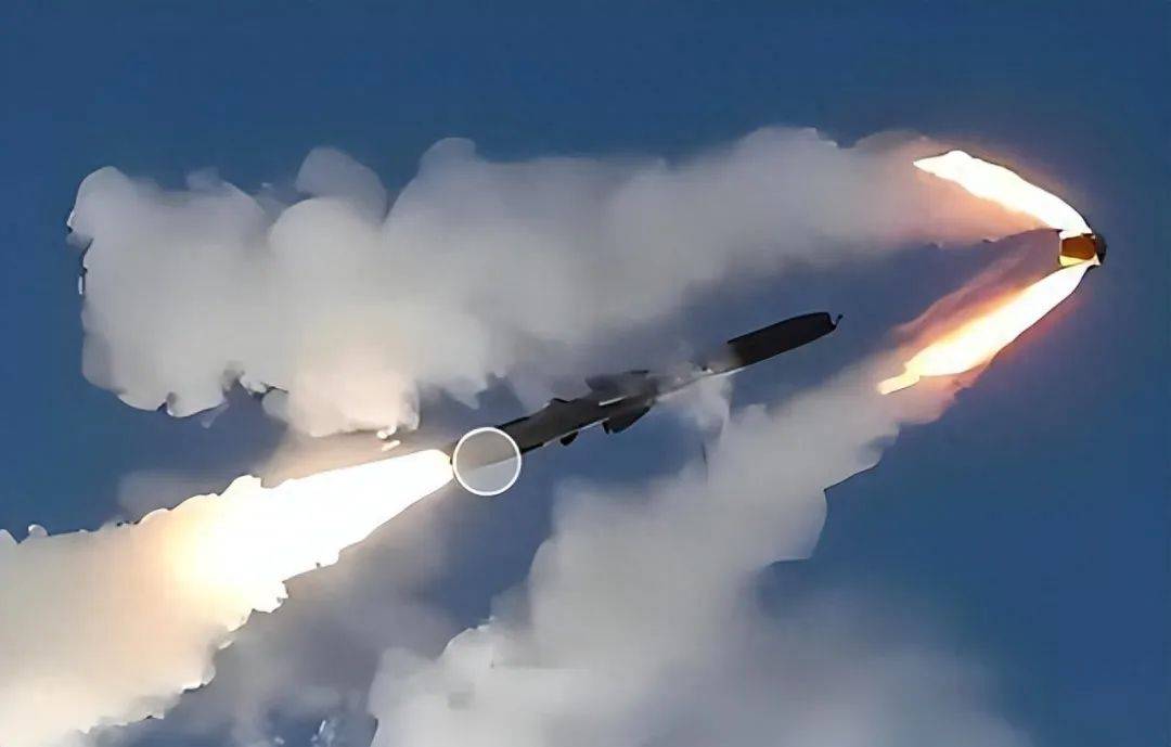 “航母杀手”现身台海,美军围堵意图昭然若揭,中国如何破局?