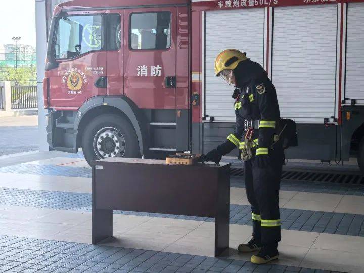 野外烧烤出意外,7人变成“木乃伊”!这个东西很多家庭和饭店在用……