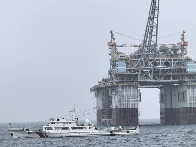 全球首次!“海上巨无霸”在大连安装完成