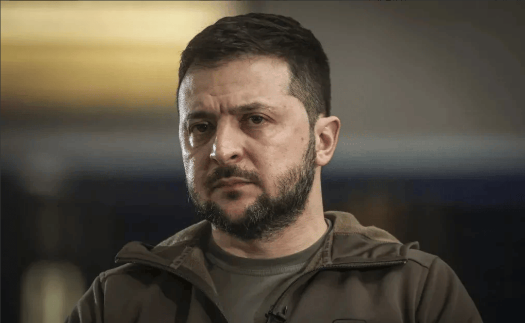 美俄结束通话不到24小时，泽连斯基就动作频频要开国际会议，还高调允许俄罗斯参与