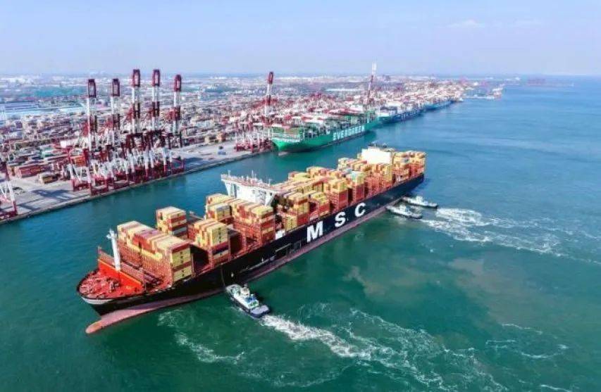 特朗普请求访华,96小时内,美下3道“战书”,中国外汇储备生变