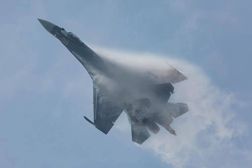 军事 | 俄攻入第聂伯罗彼得罗夫斯克，一边发动集群打击，另一边在撤军？