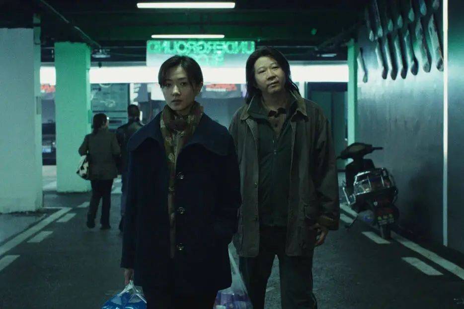 确认了:是知名演员万茜!