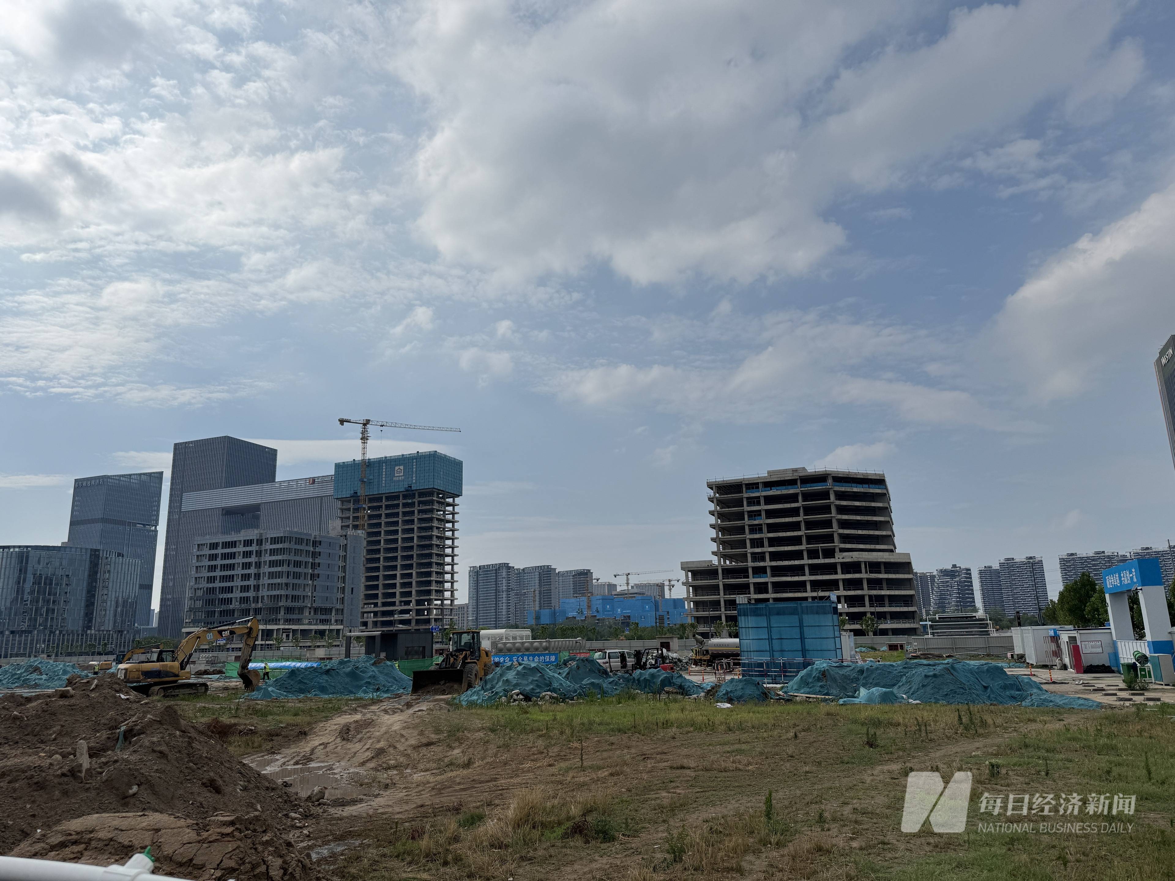 胖东来上半年销售额超百亿元 郑州首店正在施工