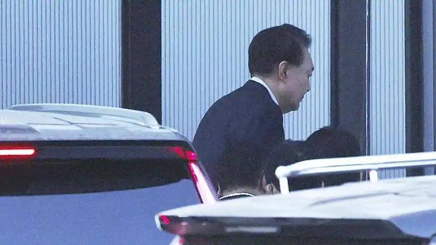 连审15小时，尹锡悦最高可判死刑，韩国将下令逮捕，李在明如何修复对华关系？