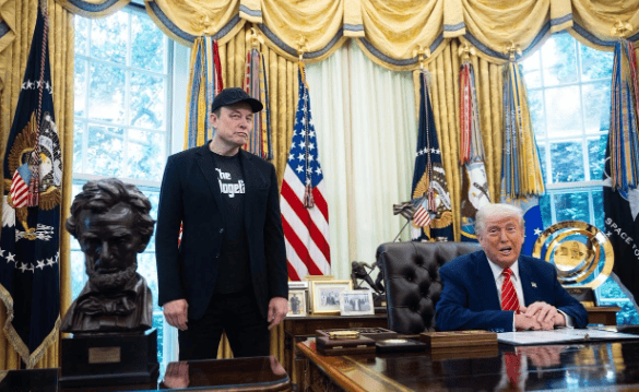 马斯克被“逼上梁山”，又来一个扎克伯格，3个月前的闹剧要重演